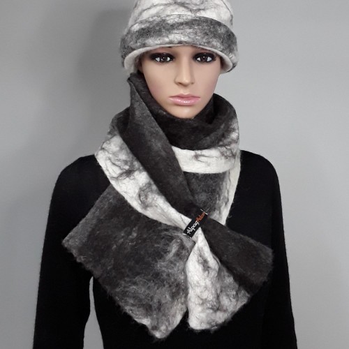 Foulard alpaga design marbré noir et blanc : alpaga 100% naturel : foulard pour femme ou homme
