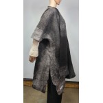 Châle kimono pour femme - noir charbon et gris  - 100% alpaga naturel feutré 